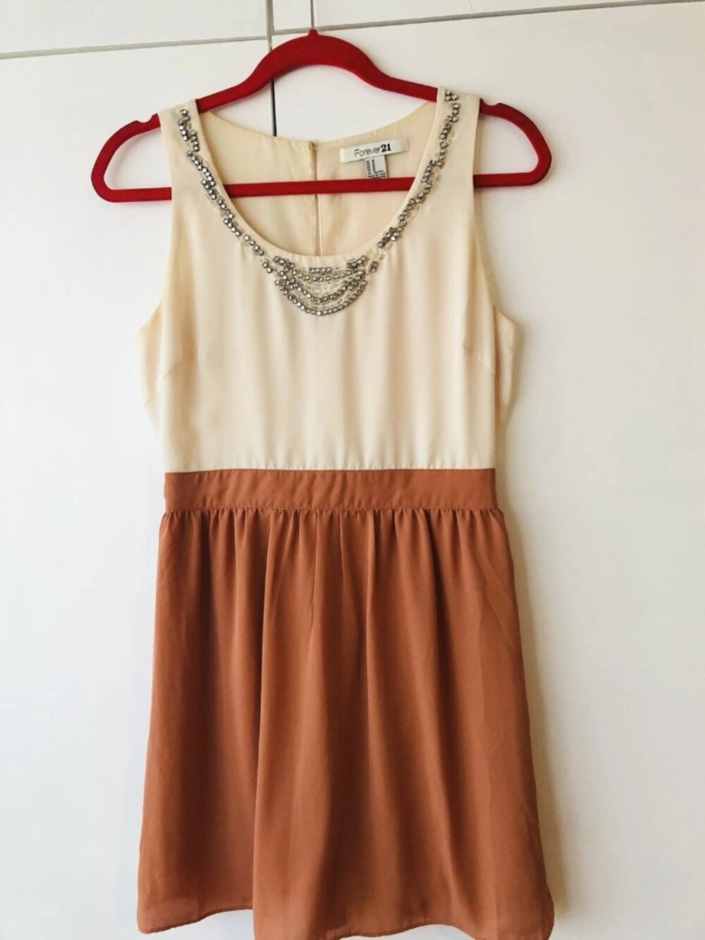 The dresses of the Forever 21 brand